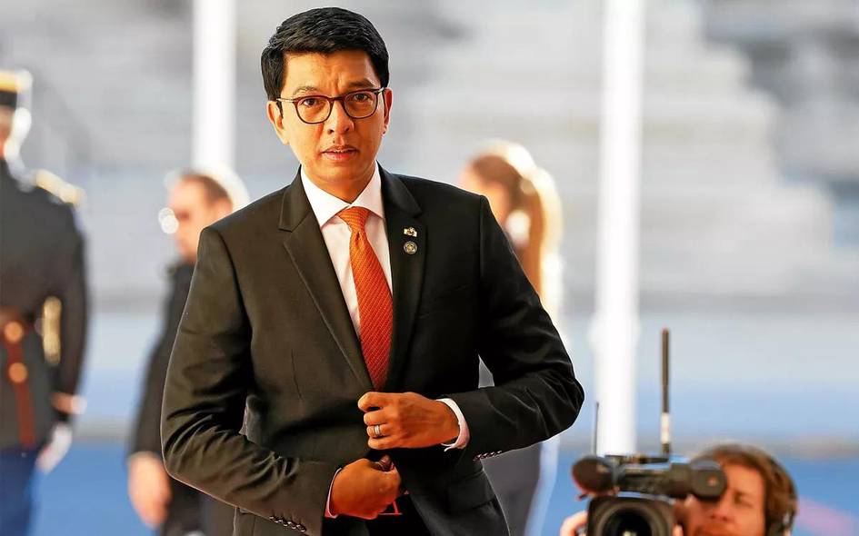 Madagaskarning qochoq prezidenti fuqarolikdan mahrum etildi